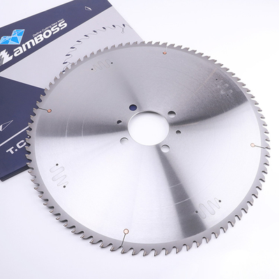 acheter Les lames de scie circulaires industrielles du carbure PCD pour l'anticorrosion de forces de défense principale online manufacture